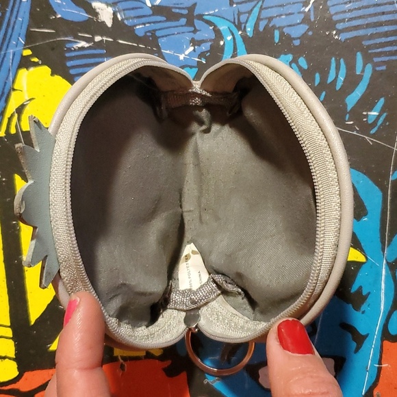 Pineapple Coin Purse Keychain - Picture 3 of 4